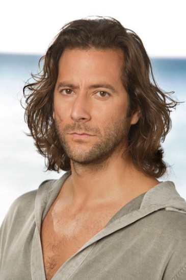 LOST - Henry Ian Cusick stars as Desmond in ABC Television Network's "Lost." (ABC/BOB D'AMICO) HENRY IAN CUSICK